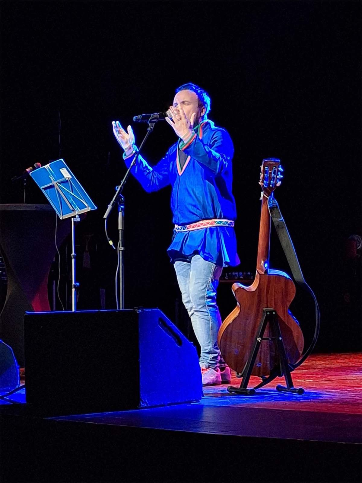 Illan esiintyjä Lars Eric Åhrén.